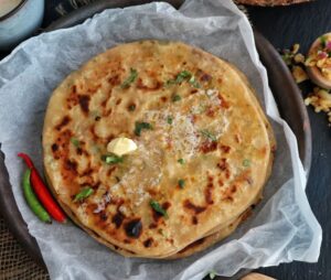 Aloo Pyaj Parantha (with Butter)